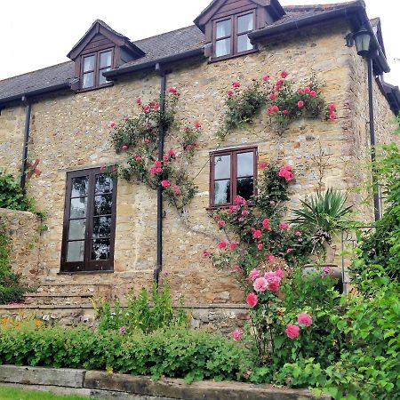 Rose Cottage Musbury Exterior photo
